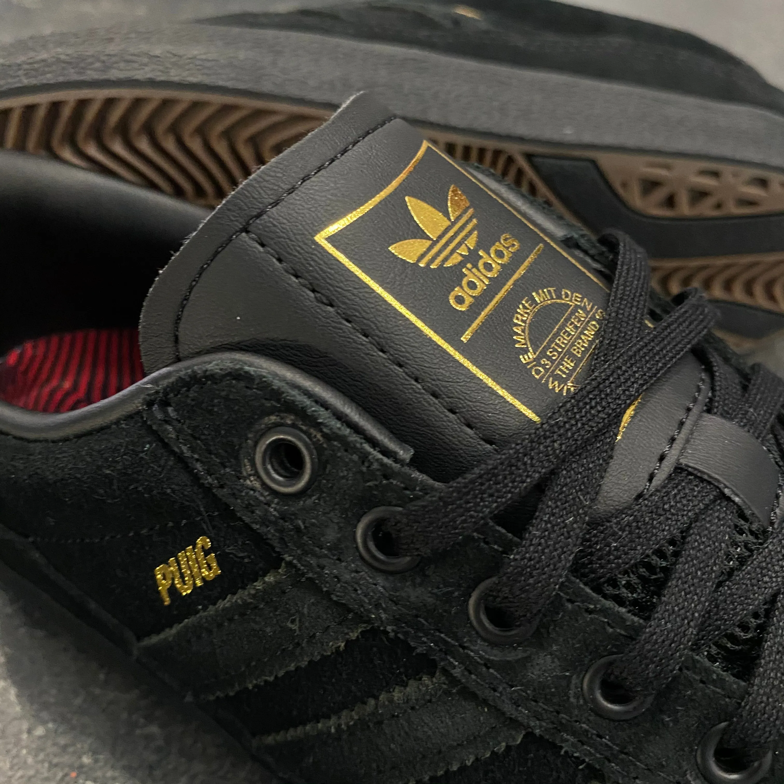 Adidas Puig Indoor Black/Black/Gum